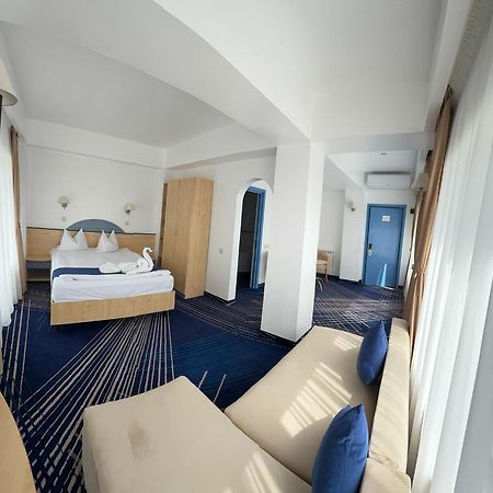 Briza Boutique Hotel Mamaia Exteriör bild