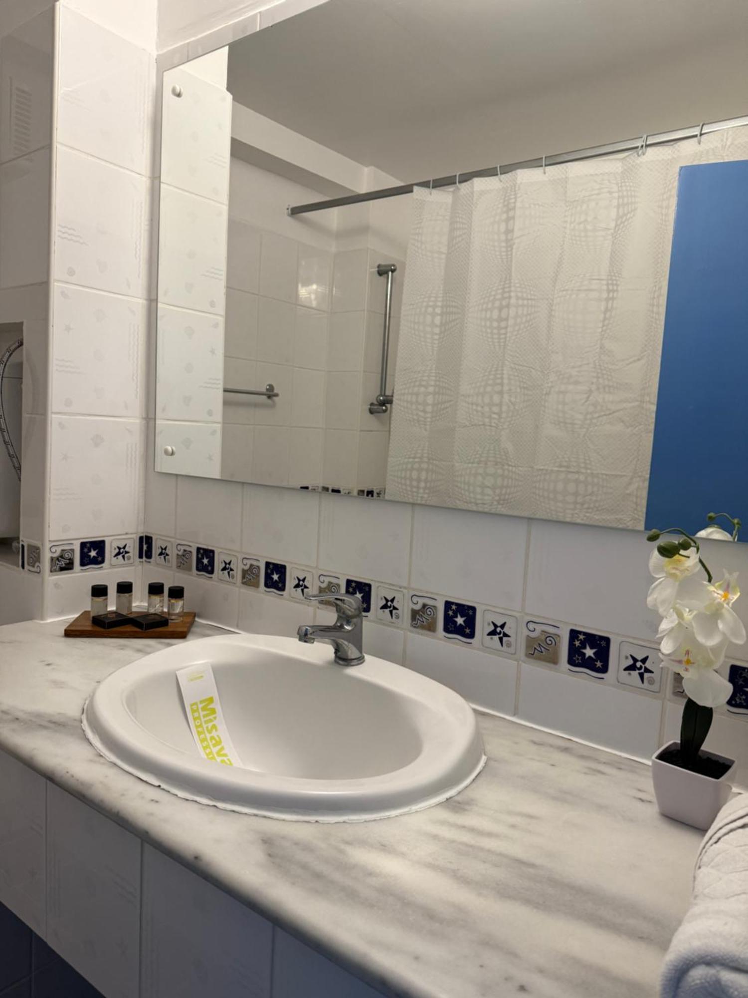 Briza Boutique Hotel Mamaia Exteriör bild