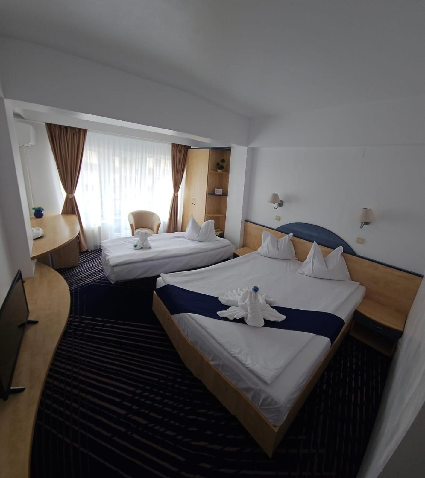 Briza Boutique Hotel Mamaia Exteriör bild